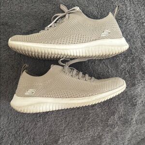 Skechers Light Gray Knit Sneakers